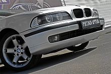    () BMW 5 (E39)  2001-2004