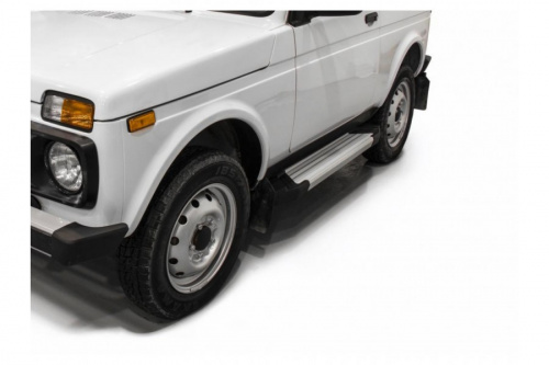 - "Silver" Lada 4x4 Urban 3D