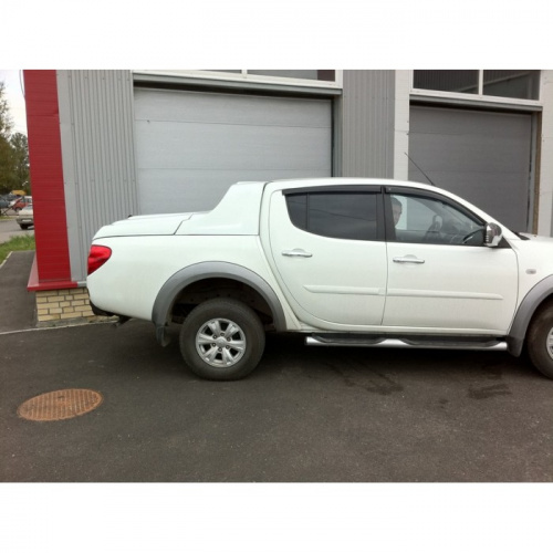  Mitsubishi Triton