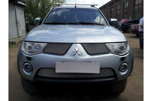   Mitsubishi L200 2006-2010 chrome 